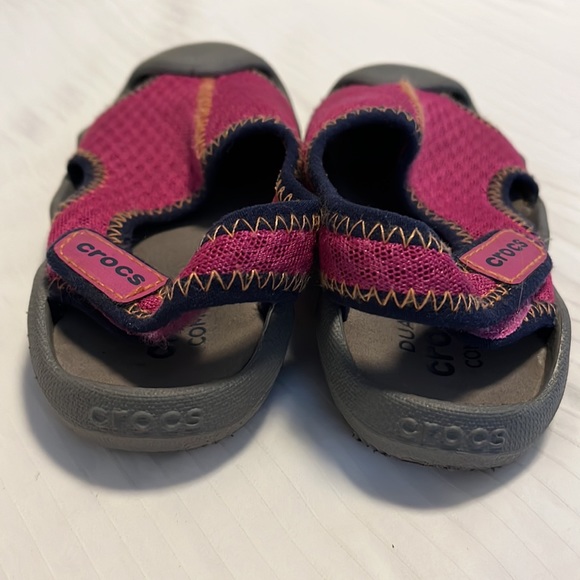 Croc water shoes - Picture 3 of 5